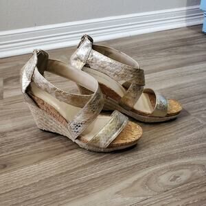 ADRIENNE Gold snake skin‎ platform wedges size 9.5